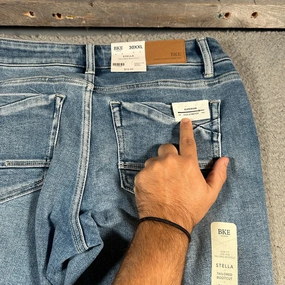 BKE Stella Jeans Women 30XXL 30x38 Medium Wash Bootcut Slim Fit Low Rise Stretch - Picture 10 of 11